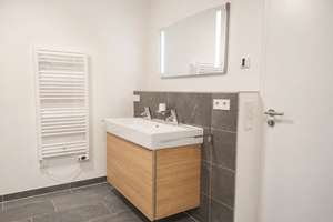 Top-Lage, großer Garten, attraktiver Preis – 3-Zimmer-Wohnung in Frankfurt-Seckbach – 60389 Seckbach, Frankfurt am Main – Vorschaubild 4