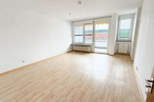 Betreutes Wohnen mit Dachterrasse: Weitblick über den Stadtwald, bezugsfertig und provisionsfrei – Rehhofstr. 142, 90482 Laufamholz, Nürnberg – Vorschaubild 3