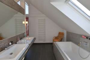 Exklusives Architektenhaus – Licht, Natur und Garten in perfekter Harmonie – Die vollständige Adresse der Immobilie erhältst du vom Anbieter., 53123 Duisdorf, Bonn – Vorschaubild 23