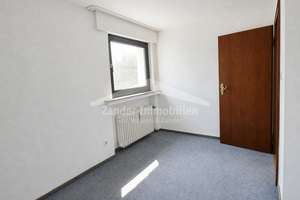 Leerstehendes 4-Parteien Ensemble in Heiligenhaus – Die vollständige Adresse der Immobilie erhältst du vom Anbieter., 42579 Heiligenhaus – Vorschaubild 19
