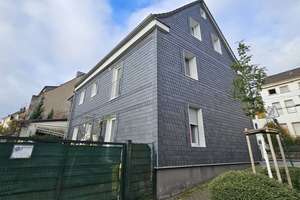 Viel Platz für die große Familie! Zweifamilienhaus mit großem Grundstück (Bauland) in zentraler Lage – Die vollständige Adresse der Immobilie erhältst du vom Anbieter., 42655 Solingen-Mitte, Solingen – Vorschaubild 2