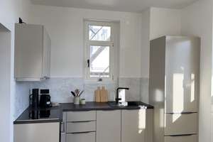 Möblierte 2,5-Zimmer-Altbauwohnung mit Balkon – stilvoll & zentral – Paulinenstraße 14-16, 70178 Karlshöhe, Stuttgart – Vorschaubild 4