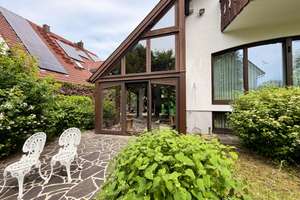 Außergewöhnliches Einfamilienhaus mit Einliegerwohnung, Wellnessbereich und traumhaftem Garten – Die vollständige Adresse der Immobilie erhältst du vom Anbieter., 81249 Lochhausen, München – Vorschaubild 11