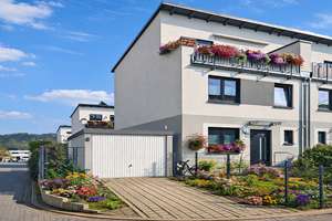 Ankommen, Durchatmen, Glücklich sein: Ihr neues Familienhaus naturnah und urban zugleich!