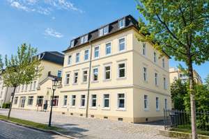 Sofort Verfügbar!Hübsche Dreiraumwohnung unterm Dach! – Die vollständige Adresse der Immobilie erhältst du vom Anbieter., 1159 Löbtau-Süd, Dresden – Vorschaubild 2