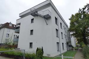 Grün und doch zentral - Wohnen in Johannisthal!
***Terrassenwohnung mit Garten, ***TG-Stellplatz***