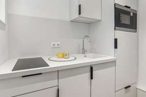 1 Zimmer Apartment mit Balkon, Einbauküche  in Erlangen – Paul-Gossen-Straße 119, 91052 Rathenau, Erlangen – Vorschaubild 3