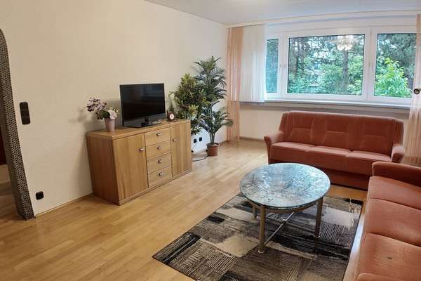 Geräumige Wohnung mit Loggia in ruhiger Lage