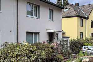 Doppelhaushälfte mit Garage, Terrasse und Balkon in Hagen-Hohenlimburg