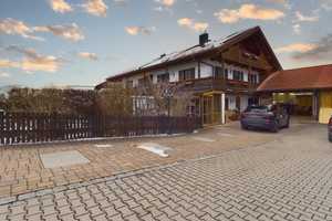 Nahe Bad Tölz
Attraktive Doppelhaushälfte in Greiling
- Ruhige, sonnige Ortsrandlage
- Panoramabl – Bad Tölz-Wolfratshausen (Kreis) – Vorschaubild 4