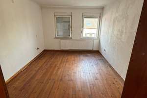 Haus in Ensdorf  mit guter Aufteilung und viel Potenzial  - keine Courtage  – Die vollständige Adresse der Immobilie erhältst du vom Anbieter., 66806 Ensdorf – Vorschaubild 9