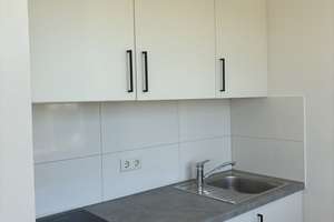 Helle, teilmöblierte Wohnung in Frankfurt-Eschersheim/Ginnheim – Kurhessenstraße 95, 60431 Eschersheim, Frankfurt am Main – Vorschaubild 3