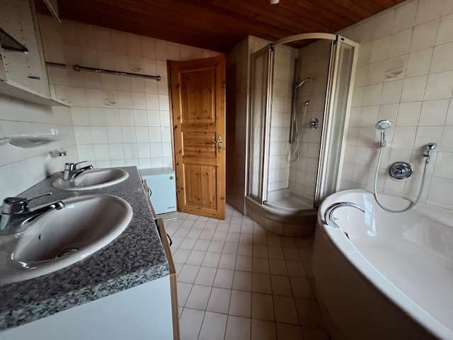 Immobilie in Dietingen - Großzügige Doppelhaushälfte mit Wintergarten, bezugsfrei! - Bild 6