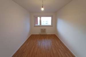 Gut geschnittene 3-Zimmer-Wohnung mit Balkon in Moosach – Max-Wönner-Straße 20, 80995 Lerchenau-West, München – Vorschaubild 3