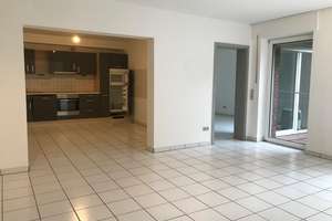 Helle, gut geschnittene 2-Zimmer Souterrain-Wohnung mit EBK und Terrasse – Wüllenweberstrasse 53, 41066 Neuwerk-Mitte, Mönchengladbach – Vorschaubild 4