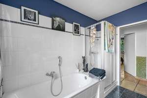 Bungalow mit tollem Garten und zwei Terrassen in Hummelsbüttel! – Die vollständige Adresse der Immobilie erhältst du vom Anbieter., 22399 Hummelsbüttel, Hamburg – Vorschaubild 9