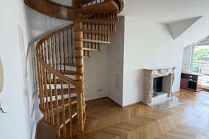 Sanierte Lichtdurchflutete Maisonette Wohnung mit Sauna, Gäste-WC, EBK und Stadtblick – Hans-Poeche-Straße 5, 4103 Zentrum-Ost, Leipzig – Vorschaubild 2