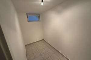 3-Zimmer-Wohnung in München. Ab 1.Oktober verfügbar.  – Rossittener Straße 4, 81249 Lochhausen, München – Vorschaubild 3