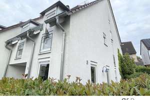 ***Reiheneckhaus mit 7 Zimmer + Garten + 2 Stellplätze FREI ! ***