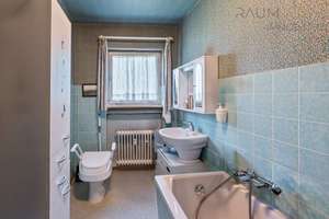 4-Zimmer-Hochparterre-Wohnung mit schöner Aussicht vom Balkon in Lörrach – Die vollständige Adresse der Immobilie erhältst du vom Anbieter., 79539 Lörrach – Vorschaubild 5