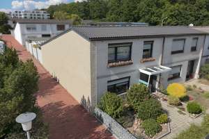 Gepflegtes Reihenendhaus in ruhiger Wohngegend am Waldrand