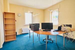 Treten Sie bitte ein! Doppelhaushälfte 6 Zimmer, 170 qm Wohnfläche in ländlicher Lage. – Die vollständige Adresse der Immobilie erhältst du vom Anbieter., 41844 Wegberg – Vorschaubild 15
