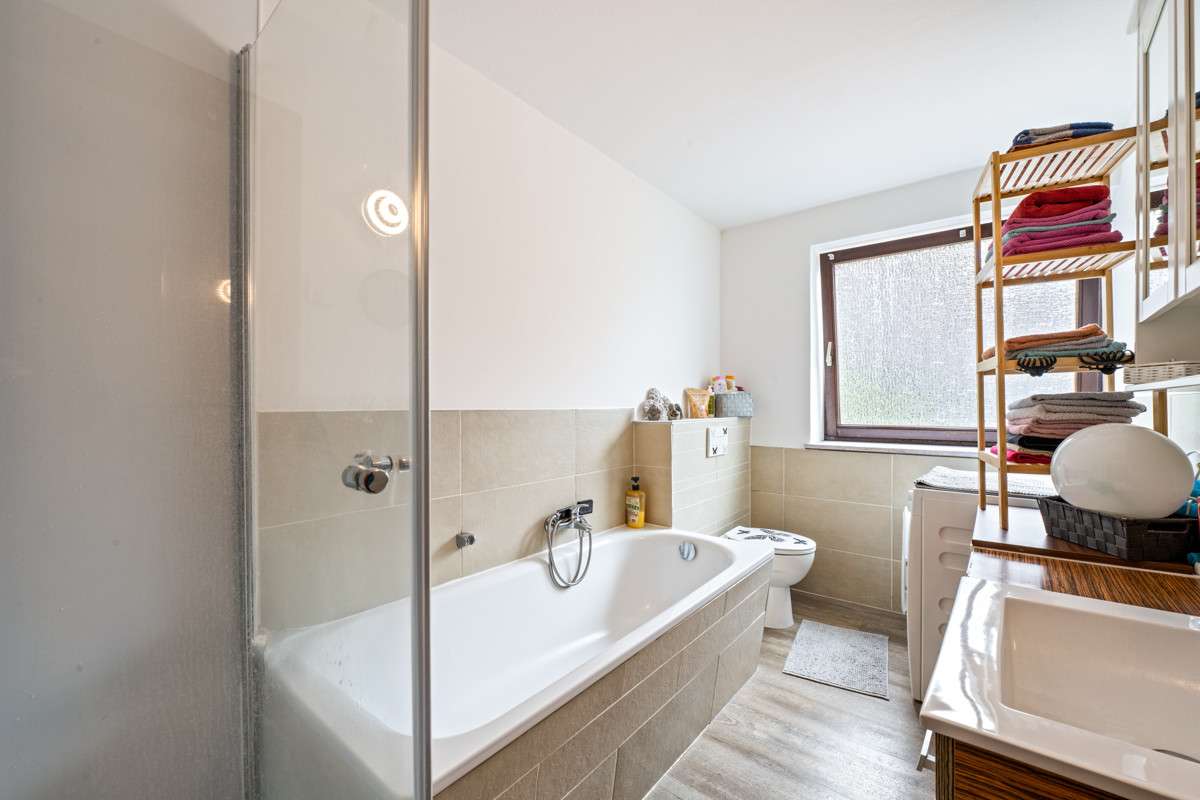 Immobilie in Henstedt-Ulzburg - ***Zwei Häuser auf zwei Grundstücken - interessante Kapitalanlage!*** - Bild 2