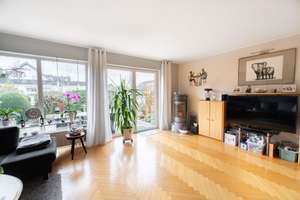 Familienglück mit Garten, Kamin & zwei Balkonen – Ihr neues Zuhause in ruhiger Lage – Die vollständige Adresse der Immobilie erhältst du vom Anbieter., 65520 Bad Camberg – Vorschaubild 3