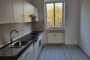 „Frisch renoviertes Juwel in Freimann: 3 Zimmer, Südbalkon & Gäste-WC direkt an der Heide“ – Karl-Richter-Straße 9, 80939 Freimann, München – Vorschaubild 6