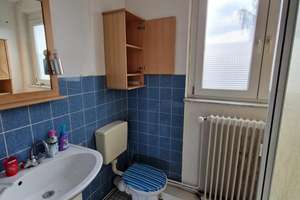 Dreifamilienhaus mit 108 m², 56 m² und 57 m² Wohnfläche mit charmantem Innenhof. – Die vollständige Adresse der Immobilie erhältst du vom Anbieter., 46145 Sterkrade-Mitte, Oberhausen – Vorschaubild 6