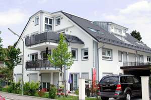 Exklusiv möblierte 2-Zi.-Wohnung mit Südbalkon, Tiefgarage & hochwertiger Ausstattung in Trudering