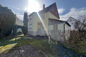 MIT ERWEITERUNGSPOTENTIAL  - SANIERUNGSBEDÜRFTIGES 1- BIS 3-FH IN S-WEILIMDORF