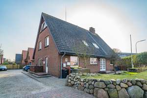 Großes Personalhaus mit 6 Einheiten in Tinnum – Die vollständige Adresse der Immobilie erhältst du vom Anbieter., 25980 Sylt (Gemeinde) – Vorschaubild 1