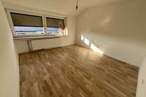 Erstbezug nach Sanierung: Miete 5,5-Zimmer-Reihenendhaus mit Terrasse, Garten, Garage in Helmstedt – Helmstedt (Kreis) – Vorschaubild 17