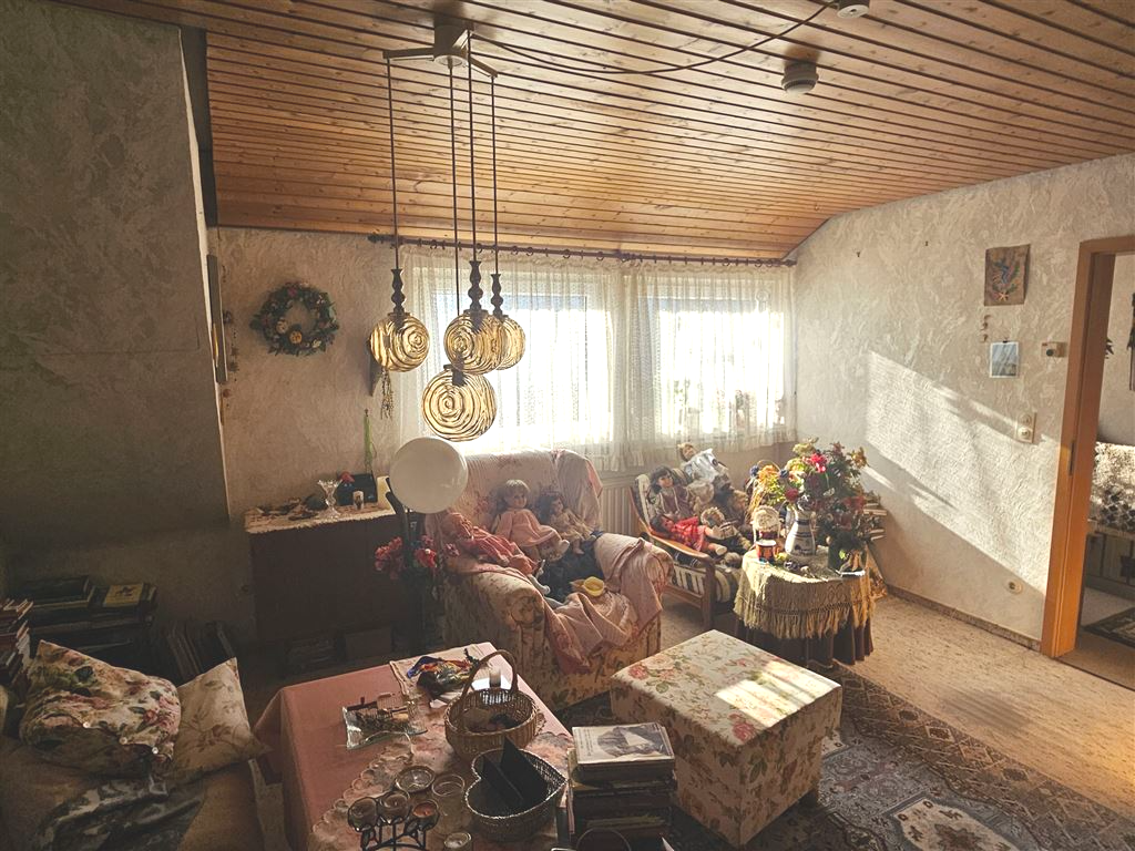 Immobilie in Nattheim - 1- bis 2-Fam.-Haus mit viel Potential und tollem Garten  - Bild 3