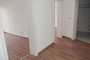 Tolle Whg. im 2.OG. mit Balkon, Einbauküche, Designebelag, Bad mir Wanne und Duschaufsatz...... – Charlottenstraße 81, 9126 Gablenz, Chemnitz – Vorschaubild 8