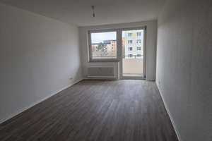 Schicke 3-Zimmer-Wohnung mit Balkon in Porz-Finkenberg – Konrad-Adenauer-Straße 8, 51149 Köln – Vorschaubild 1