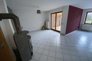 Das Reihenhaus liegt in hervorragender ruhiger Lage im Berkacher Grund in Ehingen. – Primelweg 8, 89584 Ehingen (Donau) – Vorschaubild 12