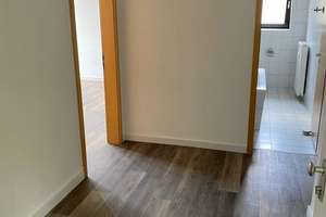 HELLE 4 ZIMMER WOHNUNG!!! zentrale Lage und viel Platz! – Peter-Bauer-Straße 16, 50823 Neuehrenfeld, Köln – Vorschaubild 12