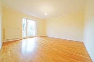Modern sanierte 2-RW* HP* EBK* Tageslichtbad m. Dusche* Süd-West-Balkon* Parkettfußboden* grüne Lage – Wormser Straße 62, 1309 Striesen-West, Dresden – Vorschaubild 3