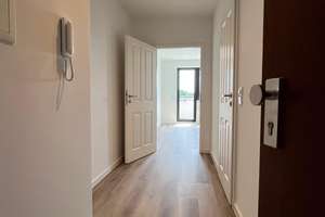 Stilvolles Apartment mit Küche, Balkon und traumhaftem Gartenblick auf der Werstener Dorfstraße – Werstener Dorfstraße 209, 40591 Wersten, Düsseldorf – Vorschaubild 4