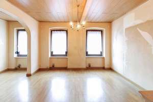 Reihenmittelhaus mit eigener Werkstatt und gepflegten Hof in urbaner Lage – Die vollständige Adresse der Immobilie erhältst du vom Anbieter., 99510 Apolda – Vorschaubild 9