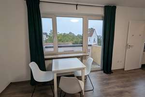 Sonnige 1-Zi-Wohnung mit Balkon, möbliert mit voll ausgestatteter Küche – Alter-St.-Georgs-Platz 9, 80809 Am Riesenfeld, München – Vorschaubild 6