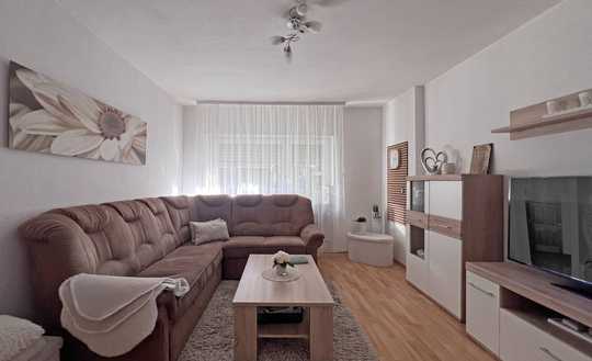 Gut geschnittene 2-Zimmer-Wohnung mit Terrasse in beliebter und seltener Wohnlage!