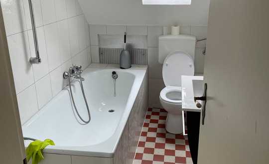Stilvolle, modernisierte 2,5-Raum-DG-Wohnung in Braunschweig