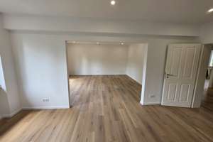 Modernes Wohnen in Düsseltal - Erstbezug nach Kernsanierung - Top geschn. Altbauwhg. mit 2 Balkonen – Heinrichstraße 117, 40239 Mörsenbroich, Düsseldorf – Vorschaubild 1