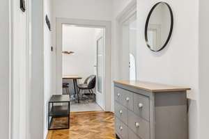 Hochwertig möblierte Designerwohnung mit Blick ins Grüne – Die vollständige Adresse der Immobilie erhältst du vom Anbieter., 80687 St. Ulrich, München – Vorschaubild 6