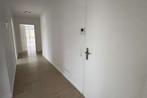 Zur Selbstnutzung! barrierearme 4-Raumwohnung mit Vollbad, FB-Hzg., HWR, Kamin und Süd-Balkon – Neubrandenburger Straße 0, 18055 Brinckmansdorf, Rostock – Vorschaubild 16