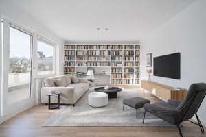 Gepflegte 2 - 3 Zi. -Wohnung mit sonniger Süd-Dachterrasse