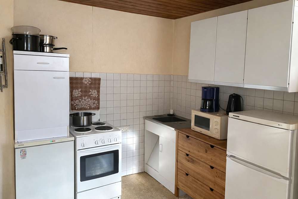 Immobilie in Mehlingen - Teilvermietetes Dreifamilienhaus mit Garage und Nebengebäude in ruhiger Lage von Mehlingen - Bild 3